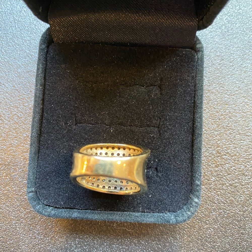 Ring: band ring CZ gold plated size 6.